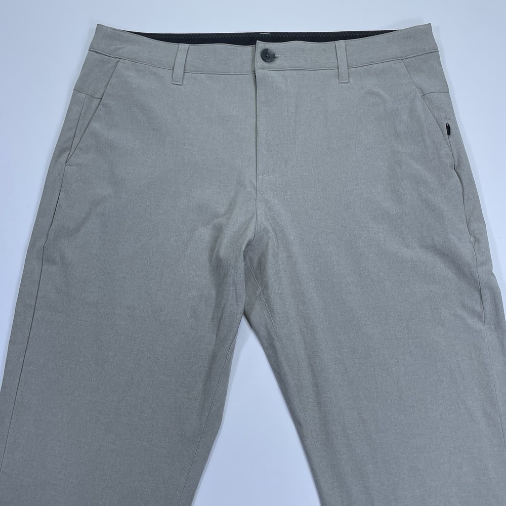 Vuori Pants V431 Men's 33 Gray 34x31 Casual Golf Chino Performance